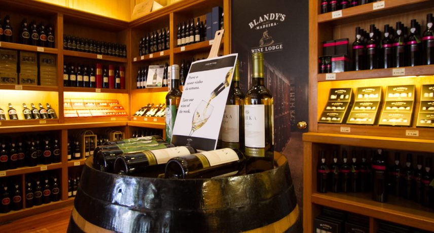 Blandy's wine lodge- vale a pena visitar o Funchal Blandy's wine lodge- vale a pena visitar o Funchal